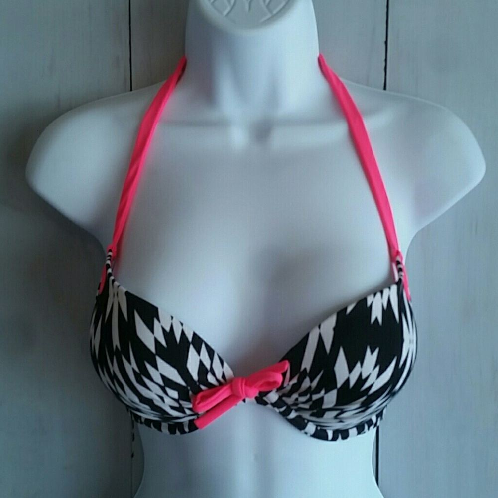 Nwot Victoria Secret bikini top